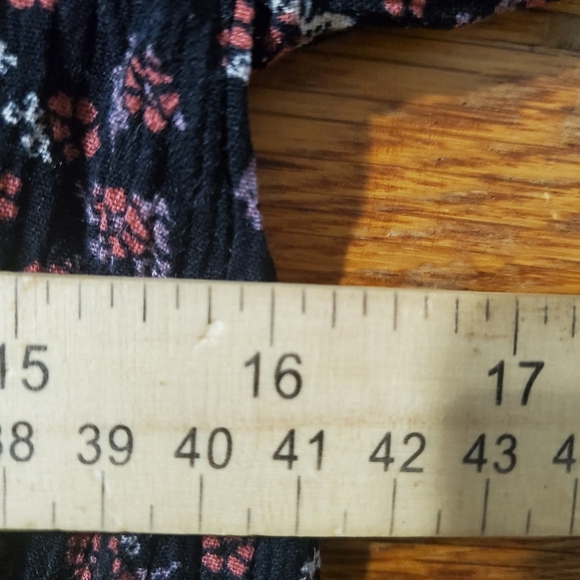 SUGARFOX Woman's Floral Top Size 2X - Picture 9 of 9